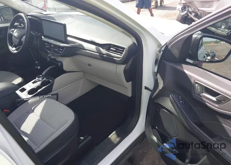 2023 Ford Escape Active z USA, uszkodzony, nr VIN 1FMCU0GN8PUA35645